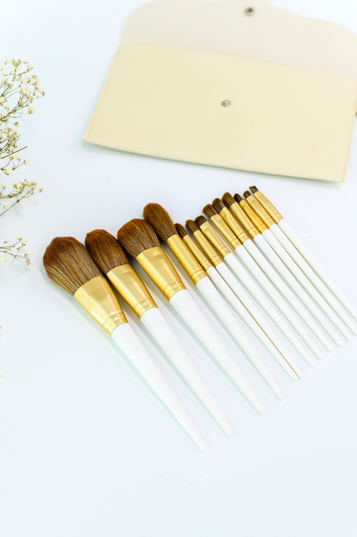 13 Piece Makeup Brush Kit with Case